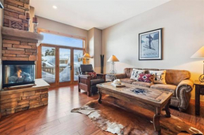 4 Bedroom Townhome Near Snowflake Lift - Walk To Slopes!